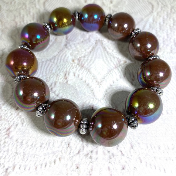 Plum oil slick iridescent gum ball beaded bracelet - Picture 2 of 3